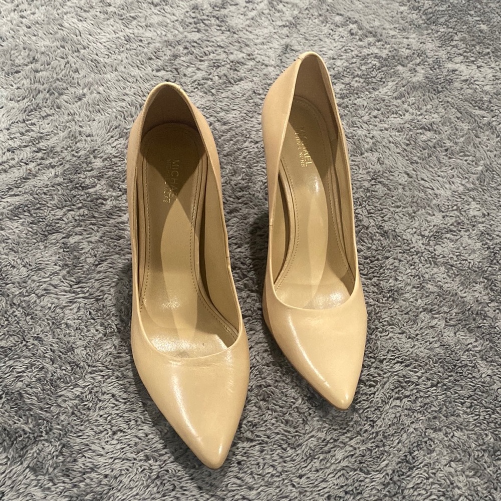 Michael Kors - Nude Heels Size 8